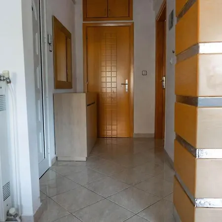Appartement 2 Bedroom Holiday Flat, Renovated, In The Centre