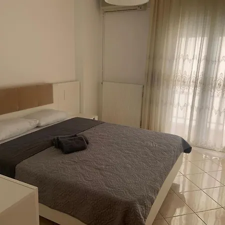 Lejlighed 2 Bedroom Holiday Flat, Renovated, In The Centre *